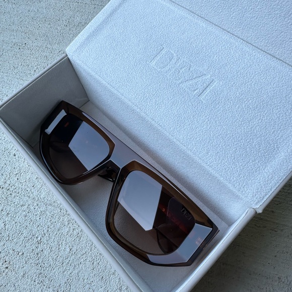 Dezi backtrack - Picture 6 of 7